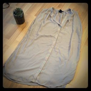 H&M Sleeveless Button-down